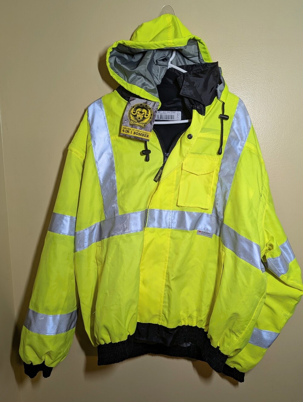 New Occunomix High Visibility Reflective Jacket XL